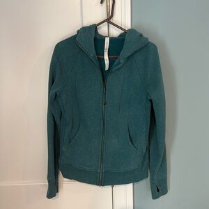 Size 8 lululemon hoodie